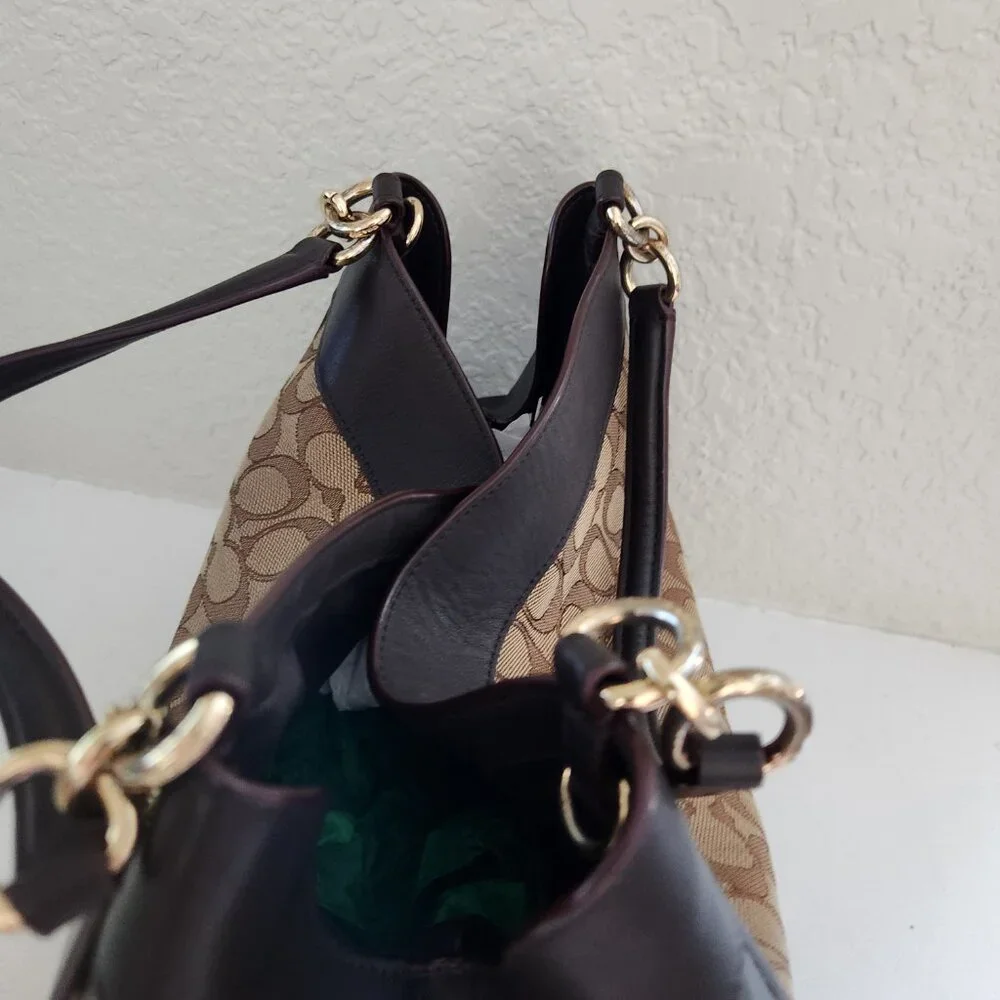 Like New Coach Lexy Signature C's Jacquard Shoulder Bag Purse